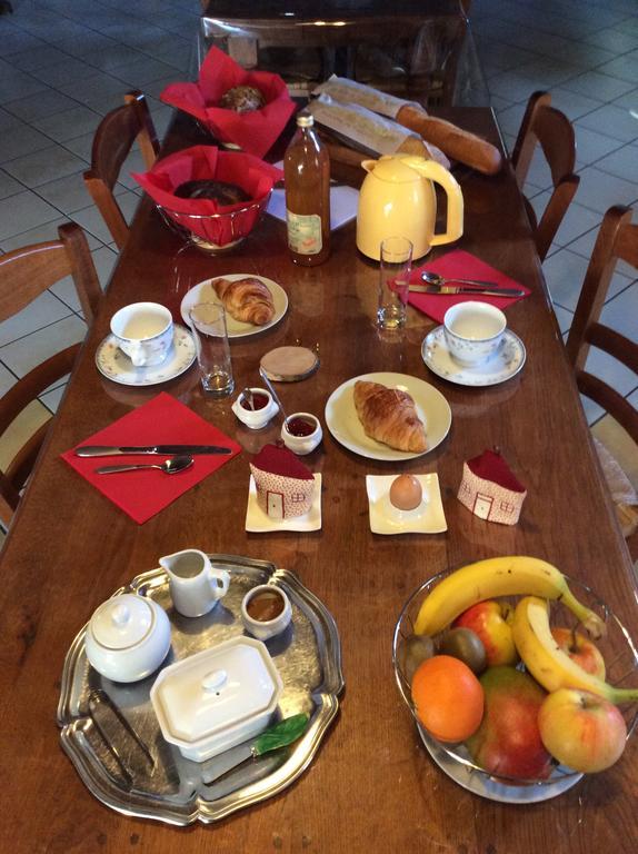 Bed and Breakfast La Cense Des 6 Sens Beugny Exterior foto